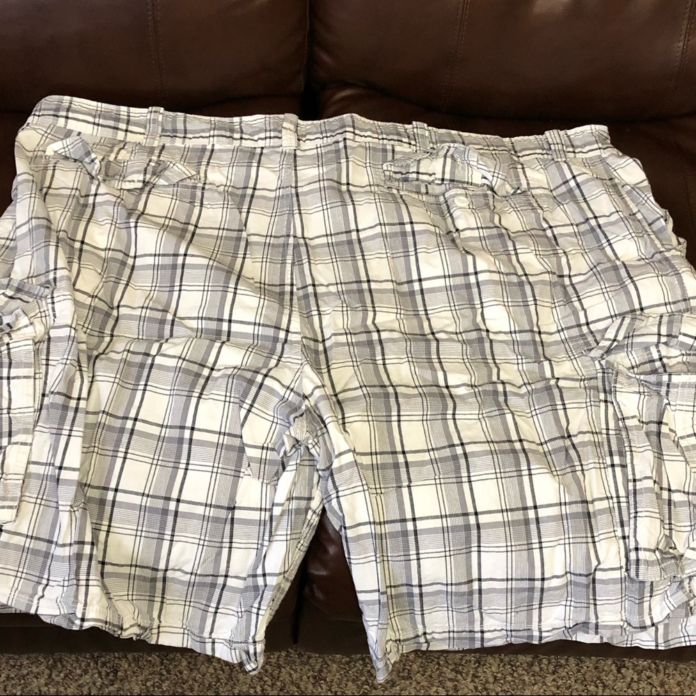 54 plaid cargo shorts